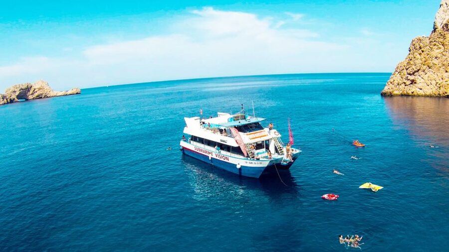 Ibiza: Cala Salada & North Cruise with Drinks & Snorkeling - North coastline to Ses Margalides: guide commentary that adds real context