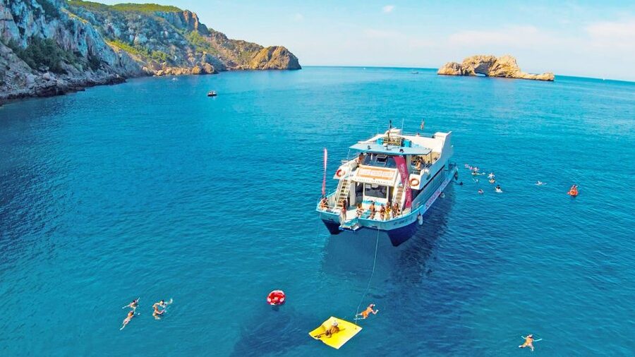 Ibiza: Cala Salada & North Cruise with Drinks & Snorkeling - Getting to Float Your Boat and boarding cards (don’t skip this)