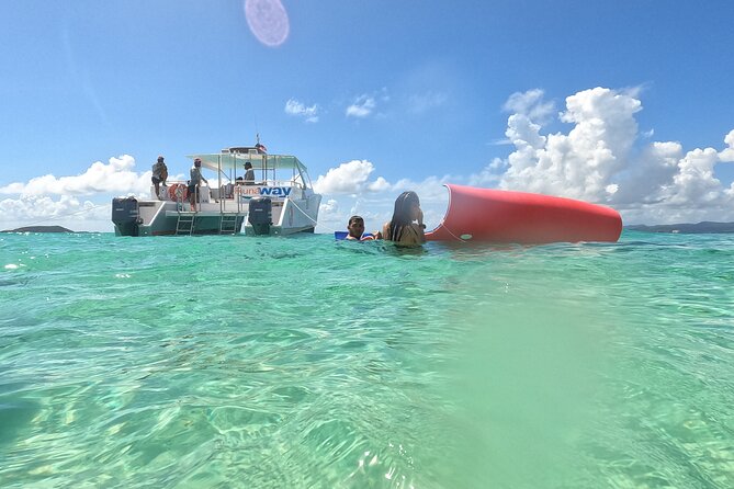 Icacos Double Dip Power Catamaran Snorkel & Beach Tour - La Cordillera Reef Nature Reserve: how the captain chooses your snorkeling spots