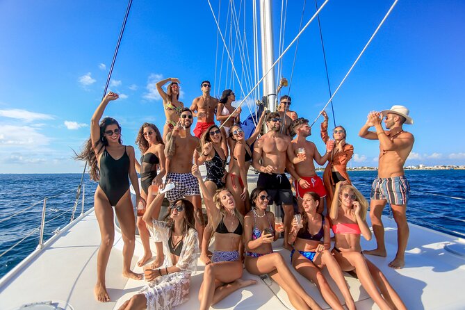 Isla Mujeres Catamaran Tour with Open Bar, Lunch and Snorkeling - Pickup, Check-In, and How to Avoid Stress