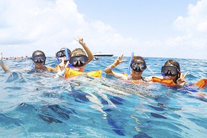Isla Mujeres Catamaran Tour with Snorkel, Open bar and Transport - Catamaran Day Rhythm: how this 6–8 hour trip actually plays
