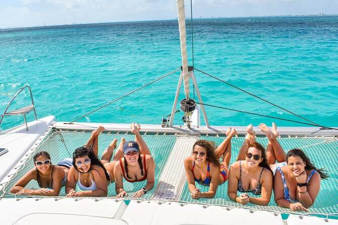 Isla Mujeres Catamaran Tour with Snorkel, Open bar and Transport - Downtown Isla Mujeres: make your one hour count