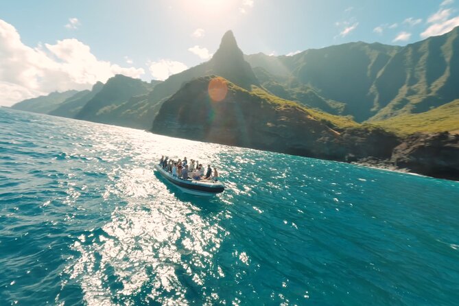 Kauai: Nā Pali Coast Zodiac Raft Expedition and Snorkeling - Stop 2: Nā Pali Coast State Park—sea caves, waterfalls, and close access