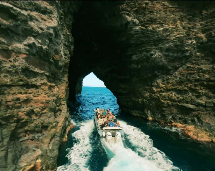 Kauai: Nā Pali Coast Zodiac Raft Sea Caves + Snorkel - Why a 30-Foot Zodiac Beats the Big-Boat Na Pali Cruise