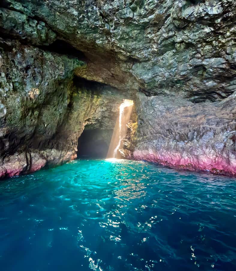 Kauai: Nā Pali Coast Zodiac Raft Sea Caves + Snorkel - Should You Book Na Pali Riders’ Zodiac Sea Caves Tour?