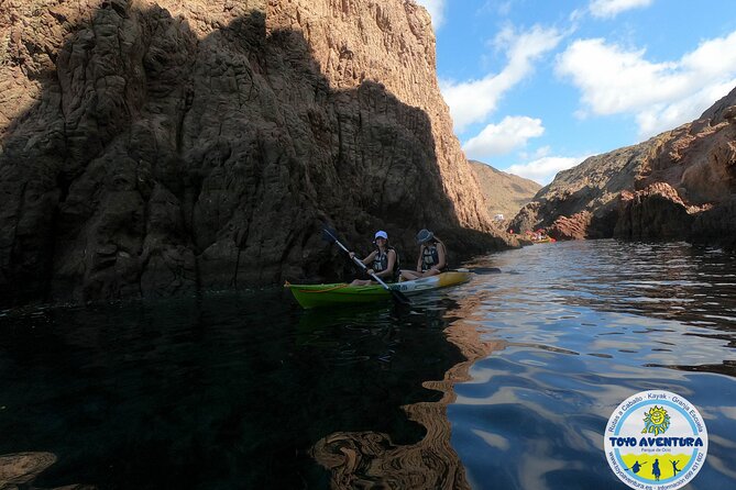 Kayak y snorkell por las mejores calas del Parque Natural Cabo de Gata - The Snorkeling Stop Halfway: Clear Water, First-Time Friendly Pace