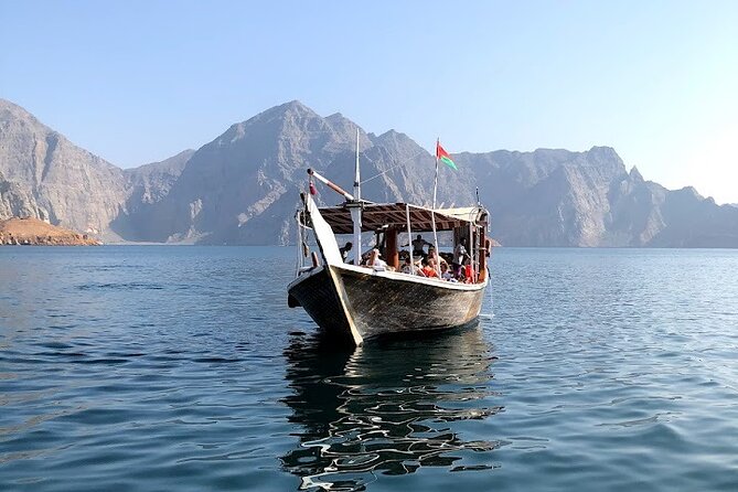 Khasab Musandam Full Day dhow cruise with lunch and Snorkeling - Dolphins in the fjords: exciting when it happens, realistic when it doesn’t