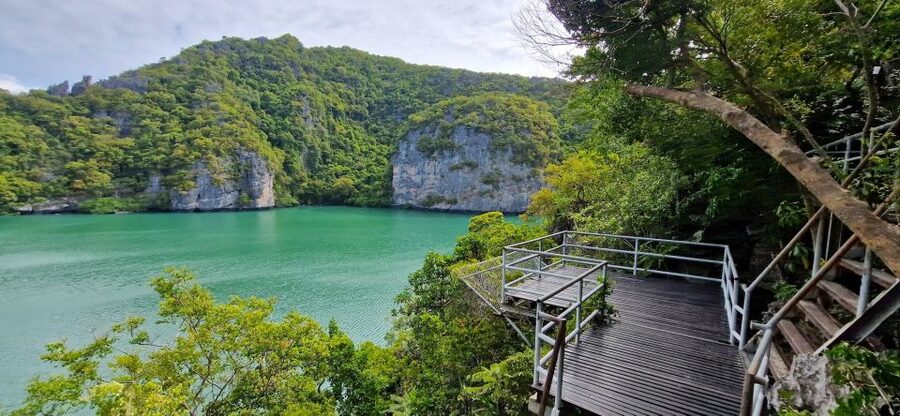 Koh Samui: Day Tour to Ang Thong with Kayak, Snorkel & Lunch - Emerald Lake and the Blue Lagoon viewpoint hike