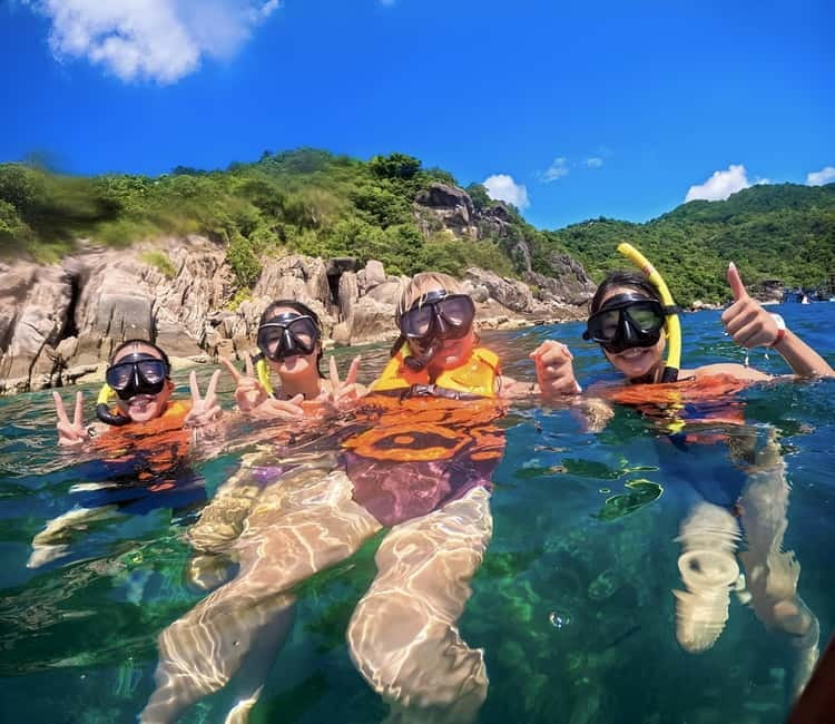 Koh Tao: Snorkeling Trip to Nang Yuan Island & Hidden Bays - Mango Bay lunch and the breaks that keep you smiling