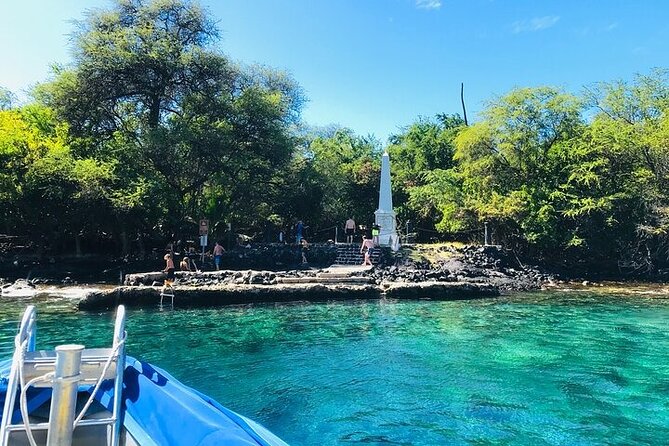 Kona Snorkel Tour: Captain Cook Reef Snorkel, Dolphin & Sea Caves - Sea Caves and Kona Coast Cuts: Why the Zodiac Matters