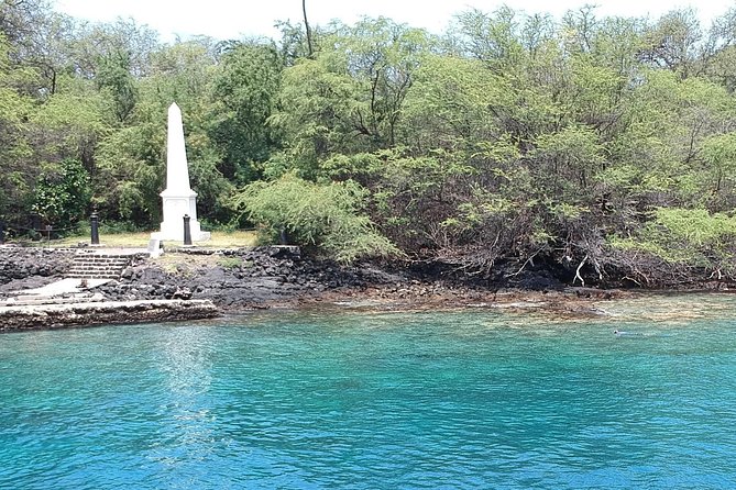 Kona Snorkeling: Beat the Crowd to Kealakekua Bay - A Zodiac ride that actually gets you to the right coastline