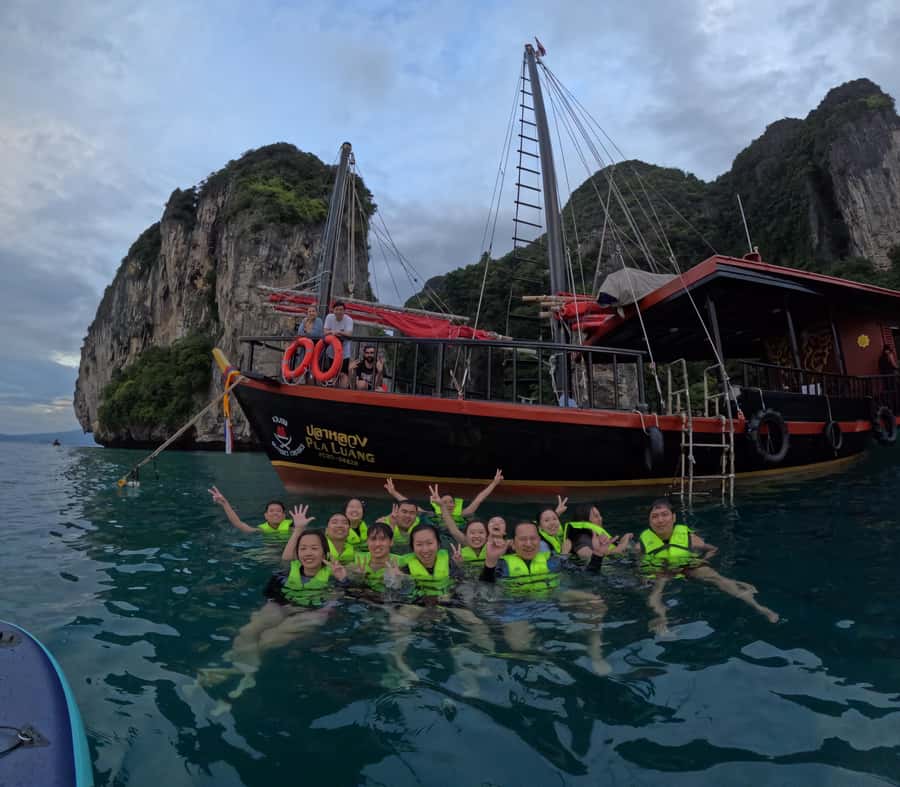 Krabi: 4-Island Sunset Snorkeling Tour & Bioluminescent Swim - Who should book this Krabi 4-island sunset snorkeling day