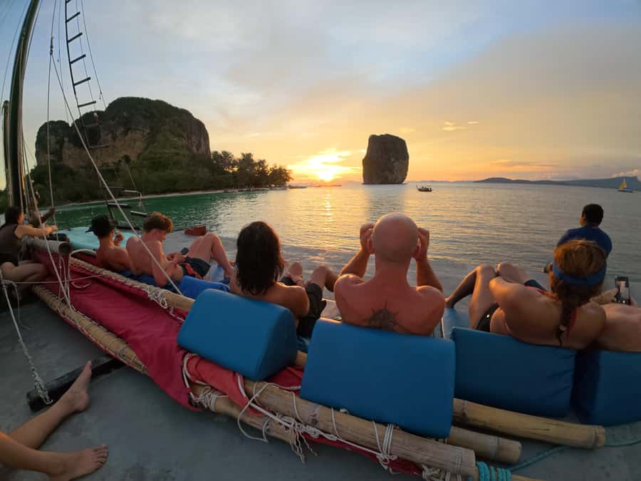 Krabi: 4-Island Sunset Snorkeling Tour & Bioluminescent Swim - A classic wooden junk cruise that actually feels relaxed