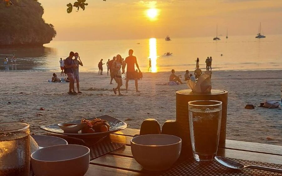Krabi: Seven Islands Snorkel Cruise with Dinner - Railay Beach sunset timing: why the light hits differently from the boat