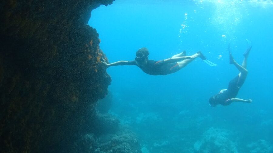 La Herradura: Cerro Gordo Natural Park Kayak & Snorkel Tour - Guides and group size: where this tour earns its 4.6 rating