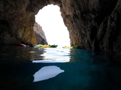 La Herradura: Kayak & Snorkel Tour Maro-Cerro Gordo Reserve - Cave time: what you’ll actually do near the Maro-Cerro Gordo cliffs