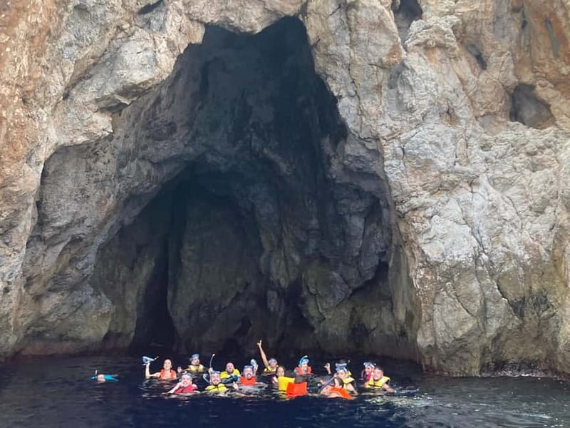 La Herradura: Kayak & Snorkel Tour Maro-Cerro Gordo Reserve - Price and value: why $23 feels fair for what you get