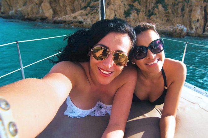 Lands End Luxury Sail and Snorkel Cruise in Cabo San Lucas - Playa de los Amantes: The Cove Views and Photo Break