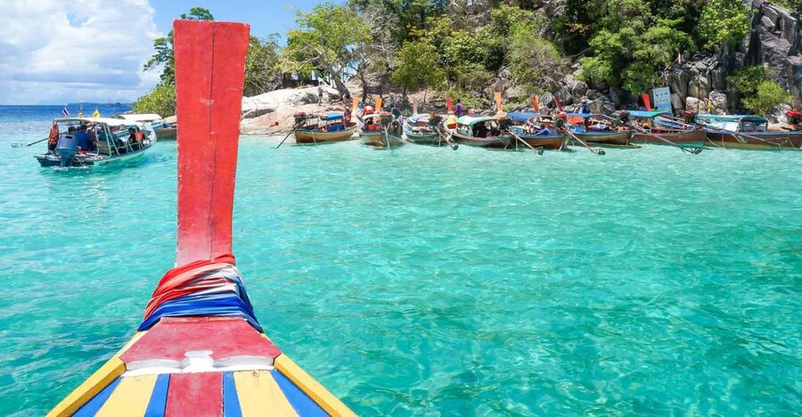 Lipe: Longtail Boat Snorkeling to Outer Islands Program B - How the day starts: meeting Wichit and beating the rush