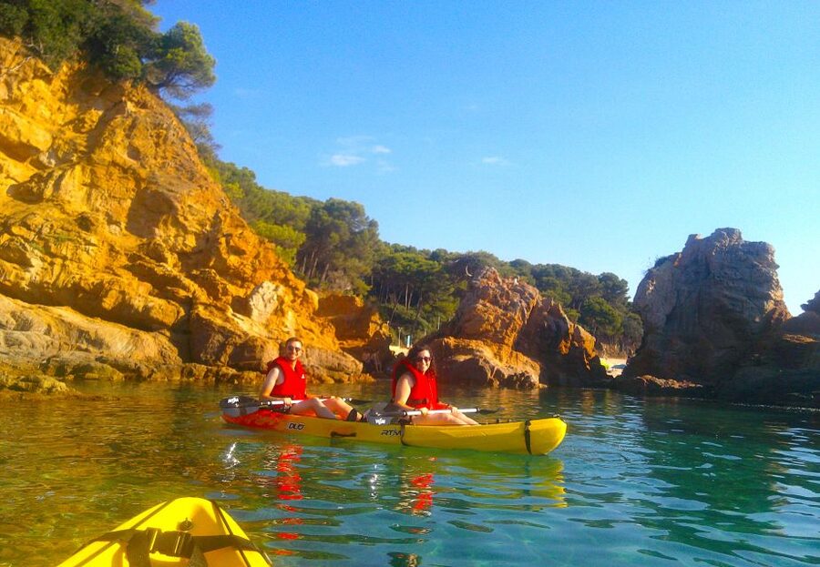 Lloret de Mar: 3-Hour Kayak and Snorkel Tour on Costa Brava - Your 3-hour kayak plan on the Costa Brava coastline