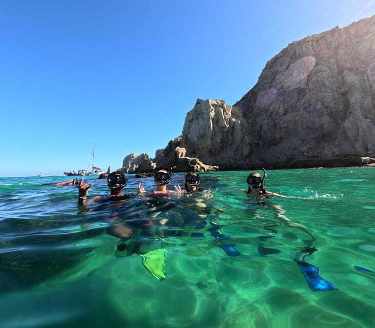 Los Cabos Arch & Lover’s Beach Tour + Snorkeling Tour - Pelican Rock snorkeling: what to expect under the water