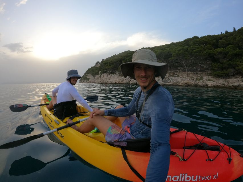 Makarska: Guided Sea Kayaking Tour with Snorkeling Stop - Osejava Peninsulas and Cliff Close-Ups (Without Feeling Overworked)