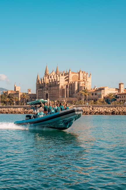 Mallorca: 2h speedboat tour, visit caves, cliffs and snorkel - Meeting at Puerto Club de Mar and finding the boat without stress