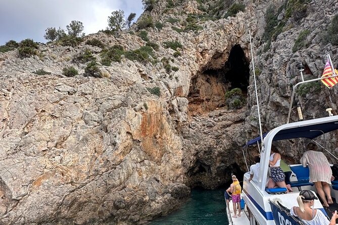 Mallorca Beach & Caves 4hr Boat Trip Drinks, Tapas, SUP & Snorkel - Timing and conditions: what can change on the water