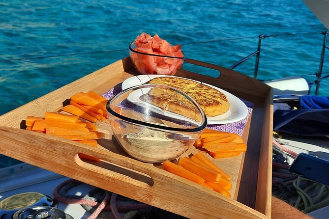 Mallorca Sailing Adventure with Snorkeling, Snacks & Drinks - Why this Mallorca sailing day feels different than big-boat cruises