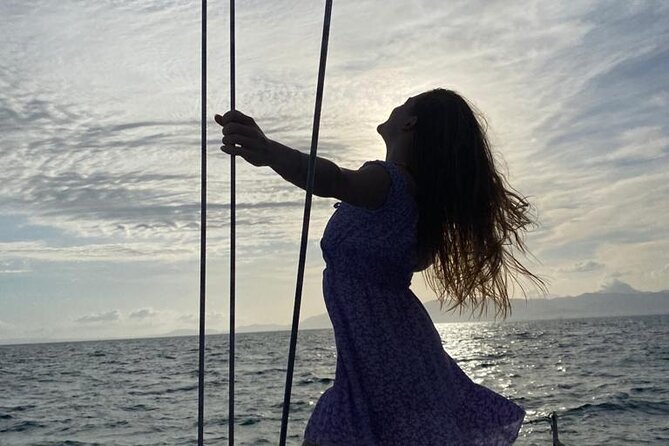 Mallorca Sailing Adventure with Snorkeling, Snacks & Drinks - Captain style: what you’ll get from Andrés/Andreas on board
