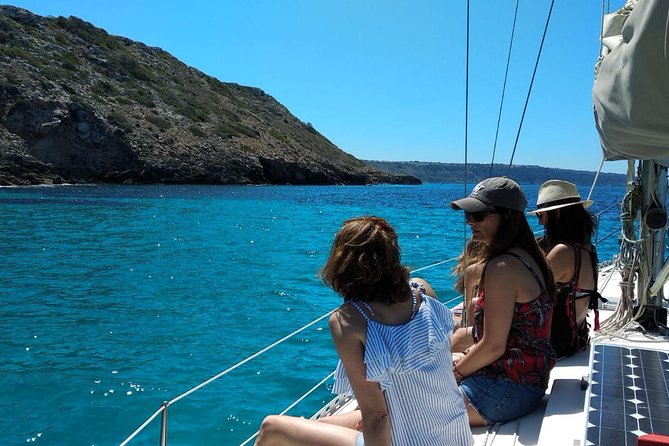 Mallorca sailing, snorkelling, as a Local with drinks and food - Comfort Matters: Seasickness, Boat Size, and Staying Happy on Deck