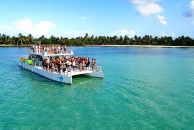 Marinarium Snorkeling Cruise from Punta Cana - The cruise along Cabeza de Toro: scenery with a party vibe