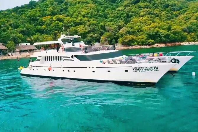 Mega Yacht ALL INCLUSIVE Yelapa Waterfall & Snorkeling Adventure - Key things that make this tour work