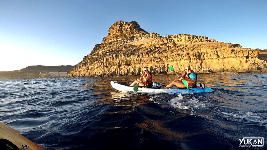 Mogán: Guided Kayak to Caves and Snorkeling Tour - Mogán from the water: why caves and cliffs work so well together