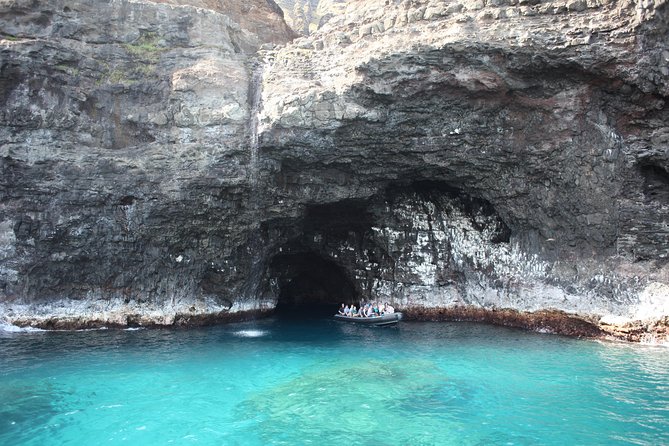 Na Pali Coast Half-Day Raft and Snorkel Adventure - Check-in, crew vibe, and what you do before you splash