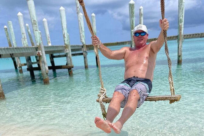 Nassau: 3 islands Pigs,Turtles,Snorkel & Beach Club with lunch - Group Size and Comfort: What You’ll Notice On Board