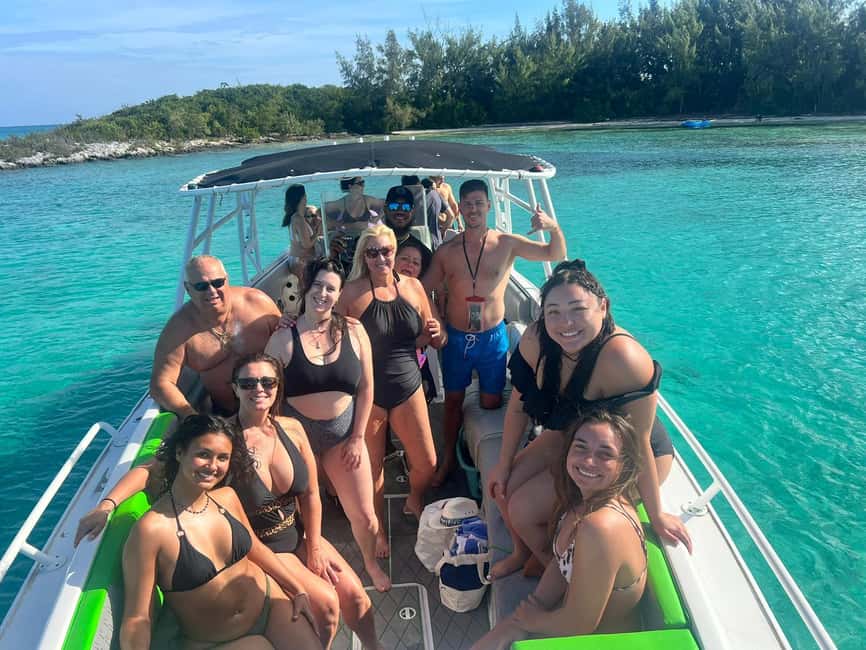 Nassau: 3 Islands Tour, Snorkel, Pig Beach, Turtles & Lunch - First Impressions: Meeting Up and Getting Set for Four Hours