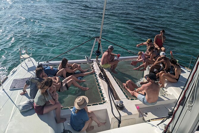 Nassau 3-stops: Snorkeling, Swimming Pigs, Turtles & Lunch - Stop 1: Pearl Island coral reef snorkeling and photos