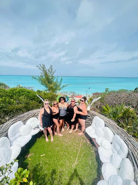 Nassau: Reef Snorkeling, Turtles, Lunch & Private Beach Club - Da Nest, aviary, and Kamalame showers: where the time actually disappears
