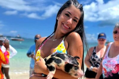 Nassau: Swimming Pigs, Snorkeling, Lunch, & Beach Boat Tour - Getting to Bahamas Jet Boat: the meeting point that matters