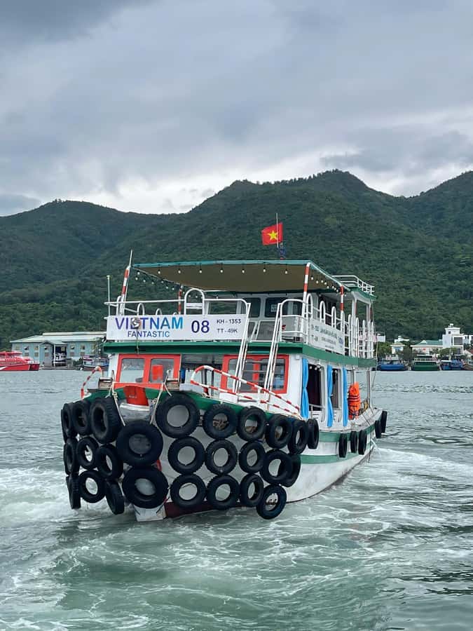 Nha Trang: Mun Island Snorkeling Adventure and BBQ Lunch - Stop 1 at Hòn Mun: Great Fish Time, Plus Real Gear Rules
