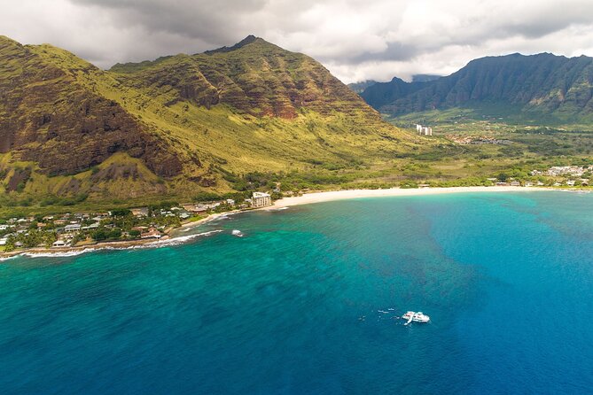 Oahu Dolphin and Snorkel Tour with Waikiki Pickup & Lunch - Lunch that keeps the day moving (and doesn’t steal your time)