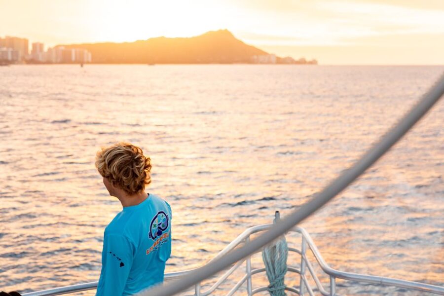 Oahu: Waikiki Turtle Canyons Cruise and Snorkel Excursion - Price and Value: Why $89 Can Be a Good Deal Here