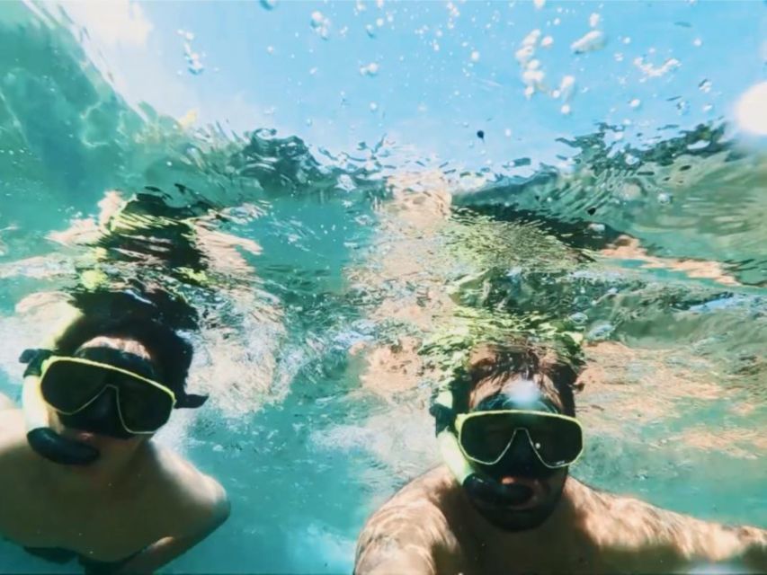 Paraty Bay: Islands & Beaches Boat Tour with Snorkeling - Food and Drinks: Included Fruit and Coffee, Plus Onboard Purchases
