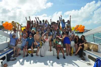 Party Boat - Private groups, snorkeling - Open Bar. - Getting There: Pickup, Meet Point, and Start-Time Flexibility