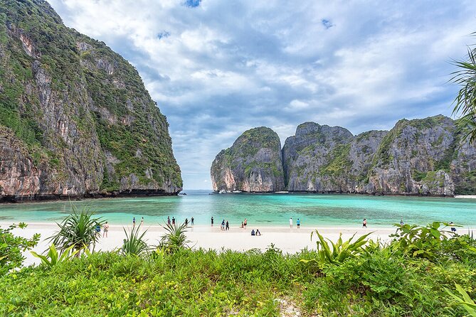 Phi Phi Islands and Khai Islands Snorkeling Tour By Speedboat From Phuket - Hotel Transfers and a Real Guide Lead-Up (Names I Noticed)
