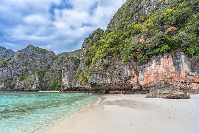 Phi Phi Islands and Khai Islands Snorkeling Tour By Speedboat From Phuket - Boat Comfort, Choppy Water, and Seasickness Tips