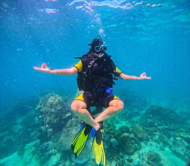 Phuket: 3 Khai Islands Speedboat Tour- Snorkeling & Relaxing - Roongsiam Pier and the scuba operator stop: what it means for your day