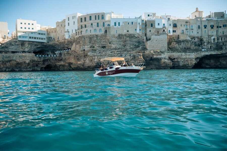 Polignano Sea Caves: Boat Tour with Snorkeling & Aperitif - Timing, photos, and how to make the 2 hours feel longer