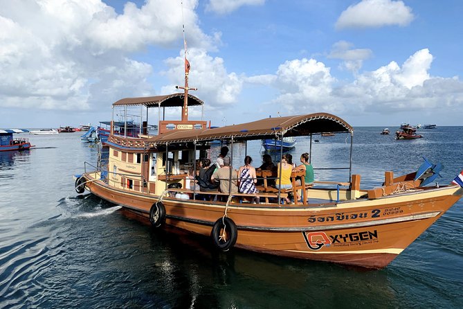 Premium Snorkel Tour to the Bays of Koh Tao onboard the Oxygen - What makes the Oxygen boat tour feel premium on Koh Tao
